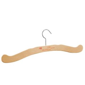 Houten kleerhanger voor röntgenschorten