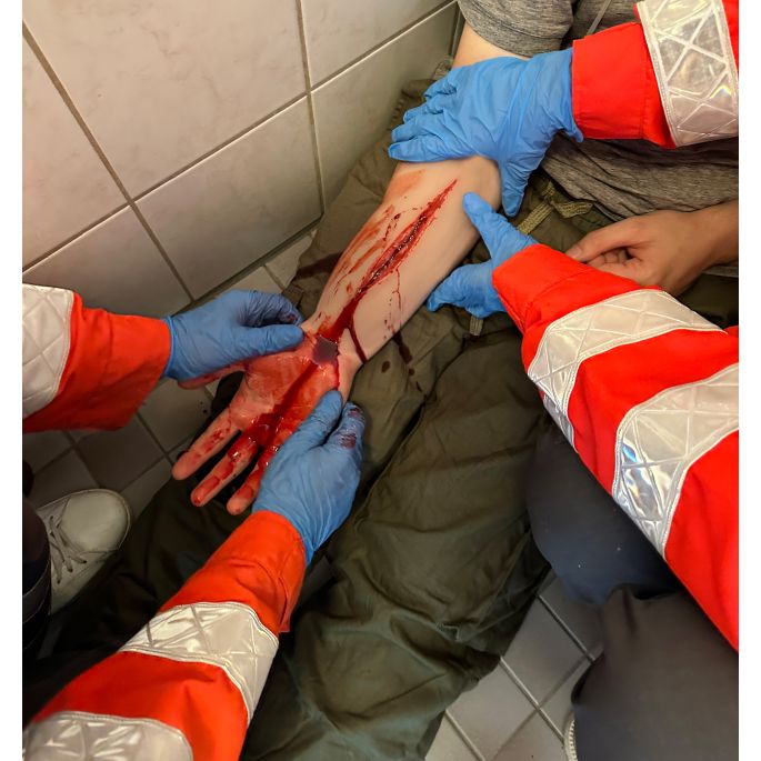 Wondmoulage Zelfmoordpoging - afbeelding 7